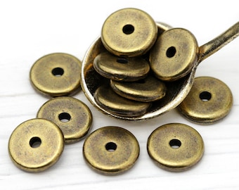 Arandelas de latón oxidado de 8 mm, espaciadores redondos Heishi, cuentas de disco Heishi de bronce, disco Heishi TierraCast, fabricado en EE. UU. – TB47B