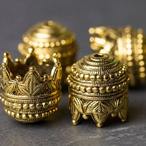Gold Maharajah Large Bead Caps, Large Antique Gold Bead Caps, XL Gold Bead Caps, Fits 10mm Round Beads, Made in the USA – AB35