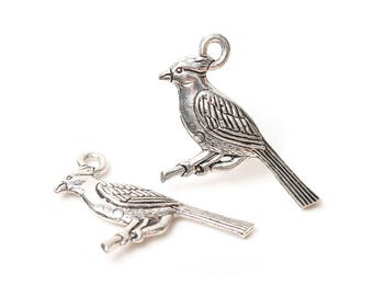 Kleiner Silber Kardinal Vogel Charm, Liebe, Wahrhaftigkeit, Glück Symbol Anhänger, Antikes Silber, hergestellt in den USA, 20 mm