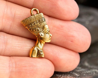 Gold Nefertiti Charm, Egypt Queen Pendant, Gold Beauty Queen Gold Nefertiti Charm, Egypt Queen Pendant, Gold Beauty Queen