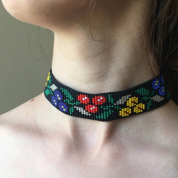 Beaded choker Stripe gerdan Black Ukraine jewelry Beaded necklace with berries and leaves Matte black background Vyshyvanka necklace