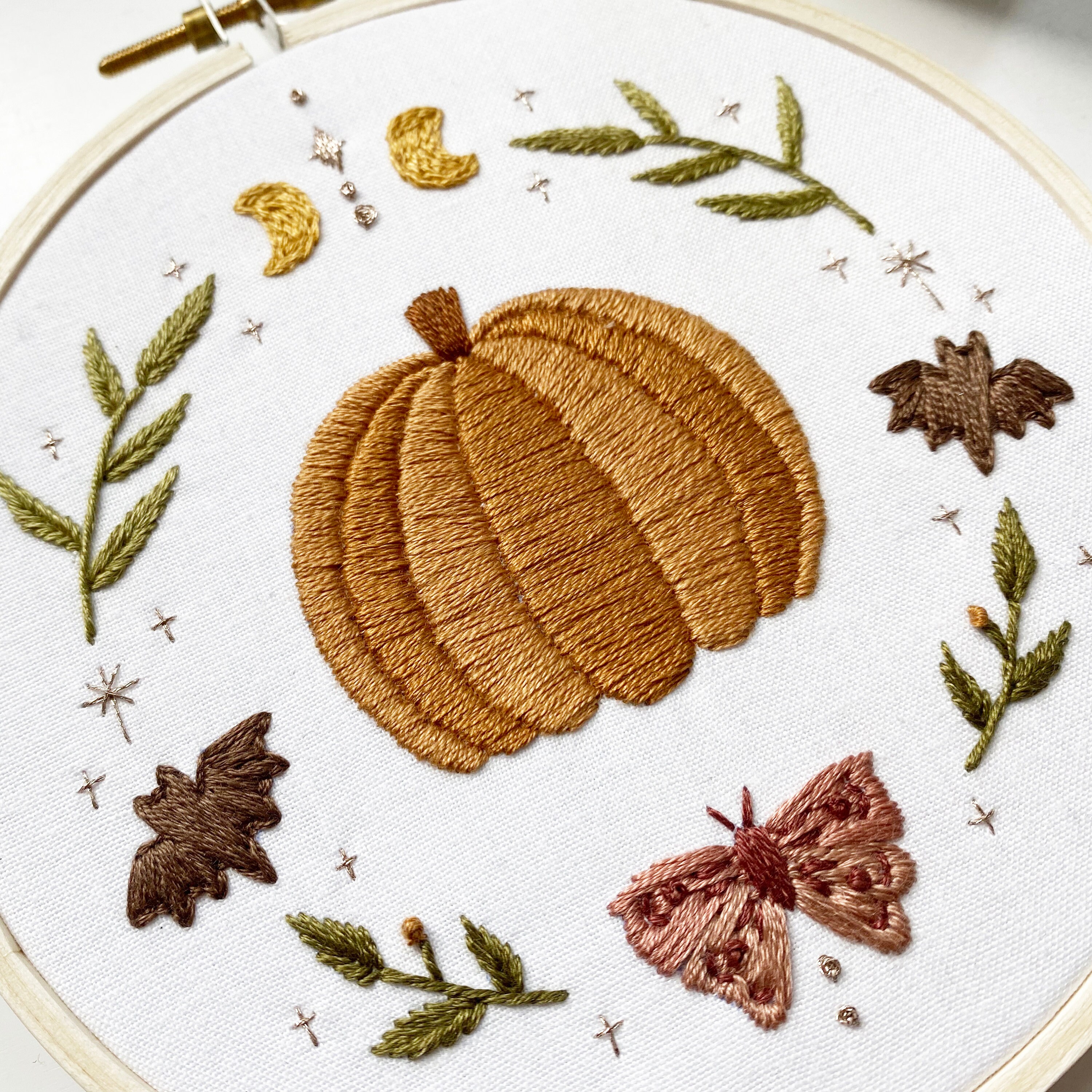FLOURISHED PUMPKIN Embroidery - Fall, Pumpkins, Holiday, Festive, Fall  Embroidery-Downloadable Machine Embroidery - Light Fill Stitch