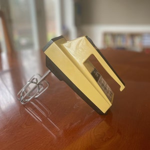 Vintage Sears Super Five Hand Mixer – Gold 5-Speed Electric Mixer – Retro Kitchen Appliance