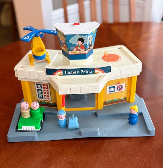 Vintage 1970s Fisher-price Airport Playset – Little People Figures
