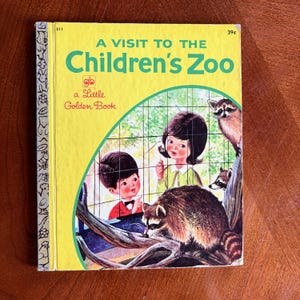 Vintage  &quot;A Visit to the Children&#39;s Zoo&quot; Little Golden Book, Sixth Printing 1971, Collectible Children&#39;s Book
