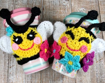 Spring Bee Crochet Coffee Cup Cozy Pattern, Bumble Bee Crochet Cozy Pattern, Honey Bee Crochet Cozy Pattern, Spring Crochet Ideas,