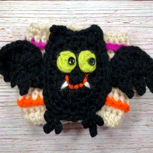 Halloween Bat and Spider Appliqué Crochet Coffee Cup Cozy Pattern, Halloween Cup Cozy Pattern, Spider Cozy Pattern, Bat Cozy Pattern image 3