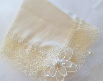 Kleine ivoorkleurige zakdoek, voor bruid, moeder en mooie moeder