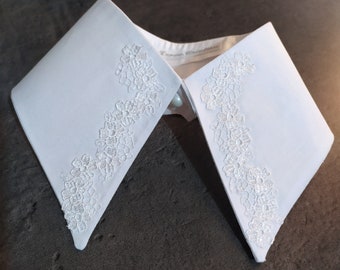 Faux collar in white cotton and white guipure lace