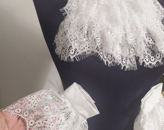 Ensemble col jabot et poignets manchettes en dentelle couleur blanc naturel / écru