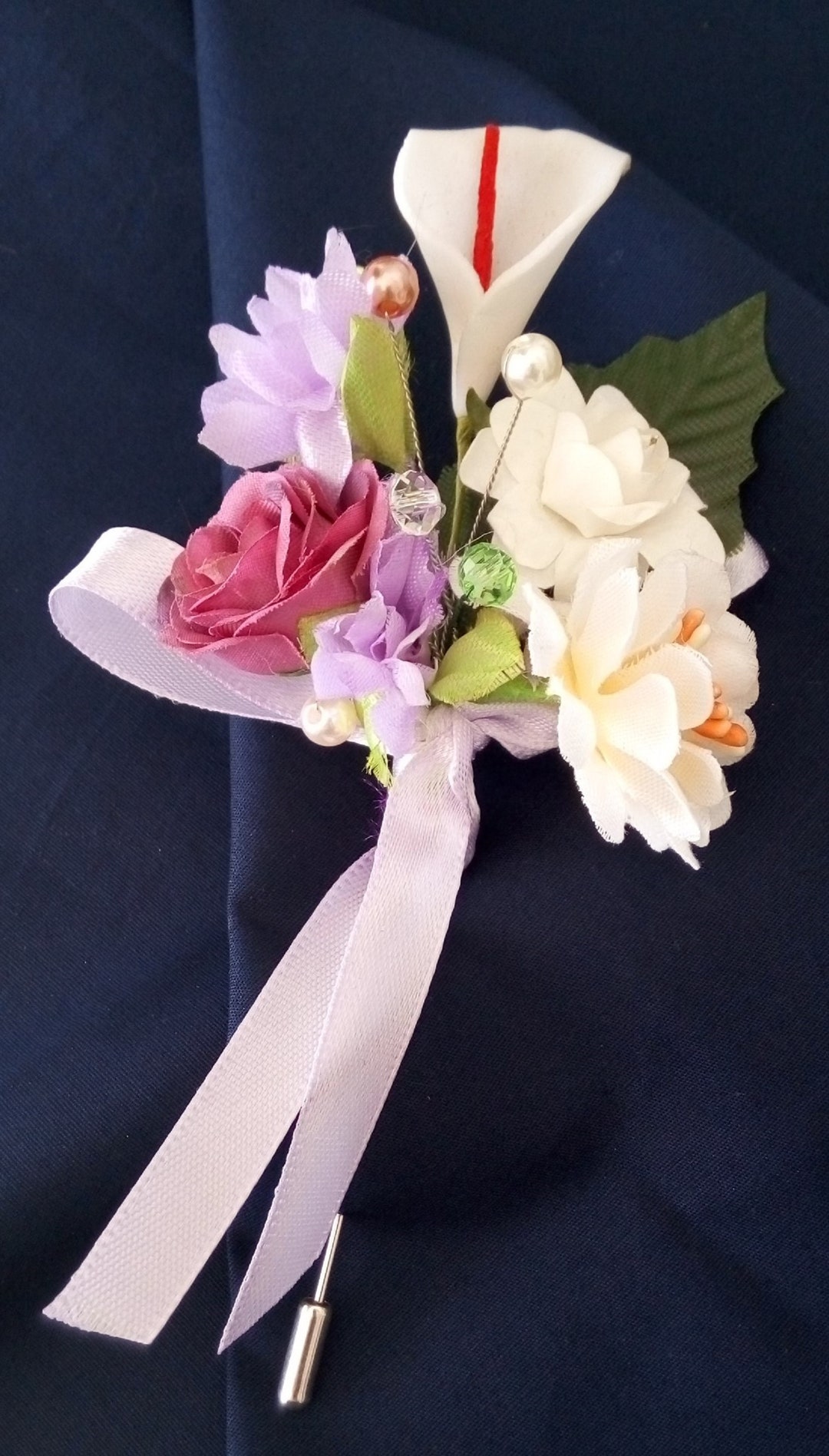 Buttonhole PIN is in Silver Metal, Decorated With Flowers, Mauve, Lavender, Old Rose and White