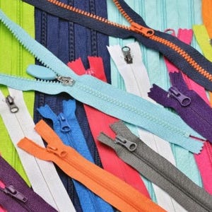 Adding an outside zipper pocket