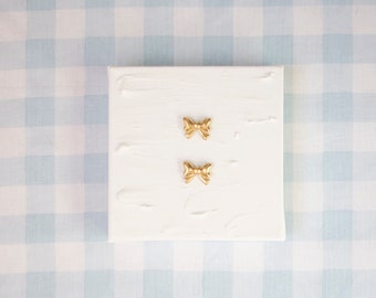 Gold Bow Intaglio On Canvas for Nursery, Baby Girl, Baby Boy, Custom Bow Picture, Grandmillennial Style