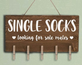 Single Socks - Looking For Sole Mates | Laundry Room Decal | Laundry Room Storage | Socks Sticker | Laundry Room Labels (DECAL ONLY)