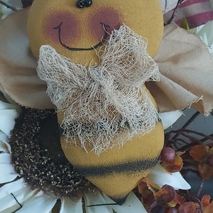 Bumble Bee Bowl Filler, Primitive Bowl Filler, Bee Tuck, Spring Decoration, Bee Decoration, Primitive Bee, Summer Decor, Whimsical Bee image 2