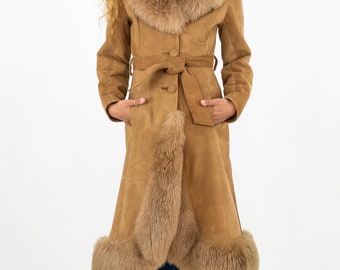 winter designer hippie urban orange 1970s Vintage Retro Hooded Coat....swishy tan rocker fashion 70s hipster 60s fall fancy