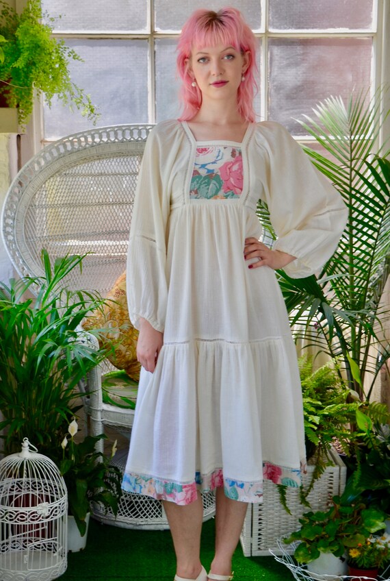 1970's Cream Gauze Floral Detail Poet Sleeve Dress