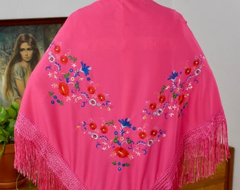 1980's Floral Embroidered Hot Pink Bohemian Fringed Gypsy Shawl