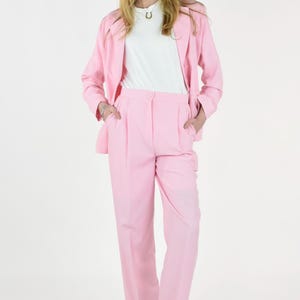 1980&#39;s Pink Two Piece Women&#39;s Summer Suit