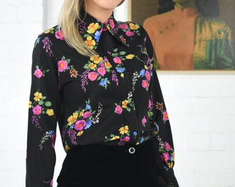 1970's Black Floral Print Dagger Collar Shirt Blouse