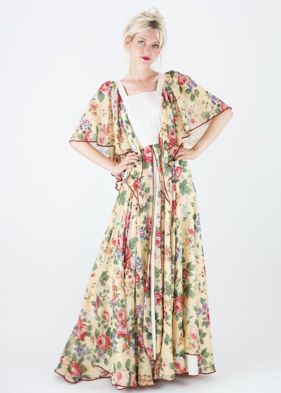 1970's Merivale Floral Print Angel Sleeve Layered