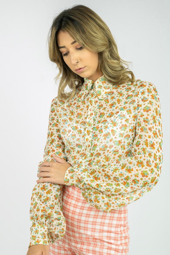 1970's Spring Floral Cotton Voile Bishop Sleeve Bl