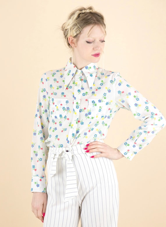 1970's Floral Print Dagger Collar Blouse
