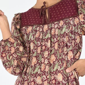 1980s Floral Print Ruffle Detail Prairie Smock Dress image 6