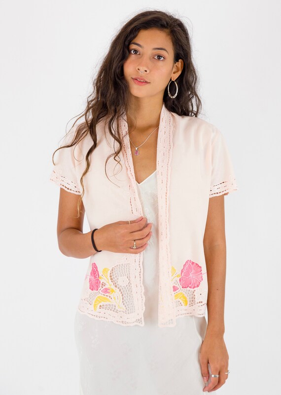 1980s Peach Hibiscus Floral and Lace Soft Summer B