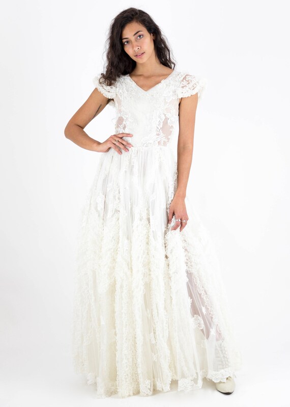 1940's/50s Cream Net Lace Fairytale Wedding Dress