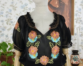1940's Mexican Embroidered Floral Puff Sleeve Peasant Blouse