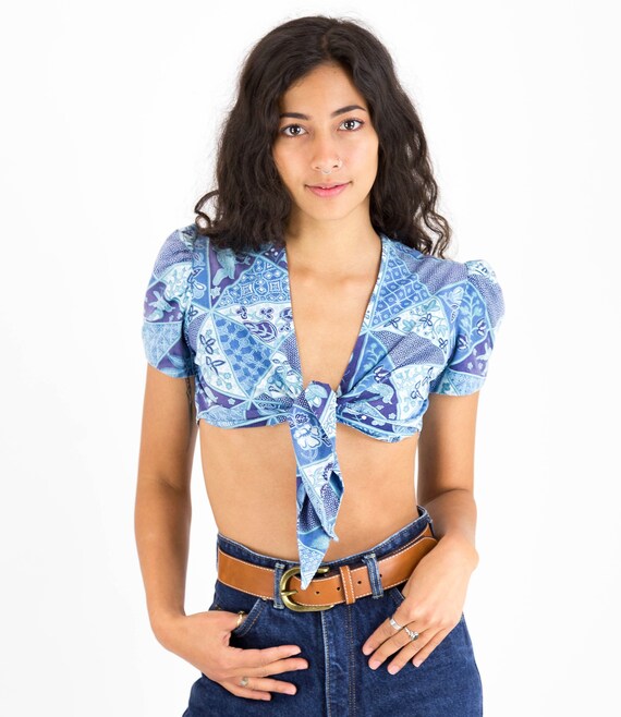 1970's Bird and Floral Print Tie Front Crop Top