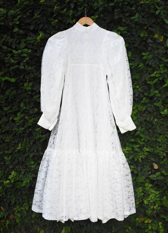 Lace scallop maxi best sale dress