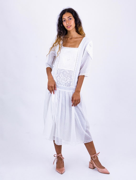 1980s Semi Sheer White Cotton Voile Floral Embroid