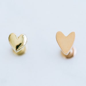 14K Gold Cartilage Anti Helix Tragus Inner Conch Minimalist Pluffy Convex Flat Heart Internally Threaded Flat Back Earring Piercing Labret