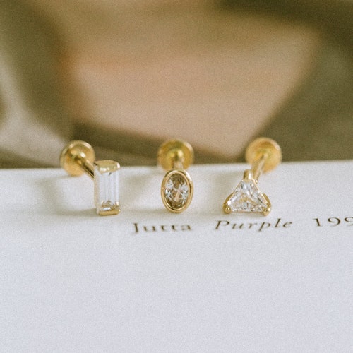 20g 18g 16g 14K Gold Cartilage Helix Tragus Conch Triangle Square baguette Oval Internally Threaded Ear Stud Post Flat Back Earring Labret