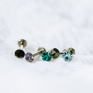 Stainless Steel Birthstone 16g Tragus Conch Cartilage Helix Birthstone Solitaire Round Crystal Internally Threaded Labret Stud Post Earring