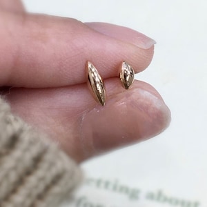 14k Real Solid Gold Oval Bullet Tragus Helix Inner Conch Cartilage Barbell Ball Ear Post Stud Earring Piercing For Women Girls Men