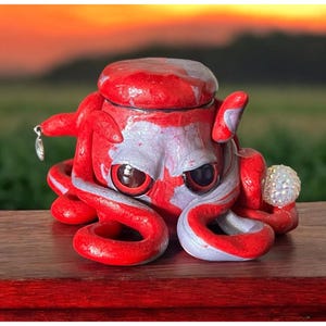 octopus jar fully functional 2 OZ with removable lid octopus lovers sea creatures desk pet