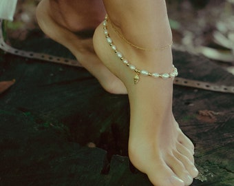 Tropical trio anklet styles | pikake | pearls | adjustable | feet models