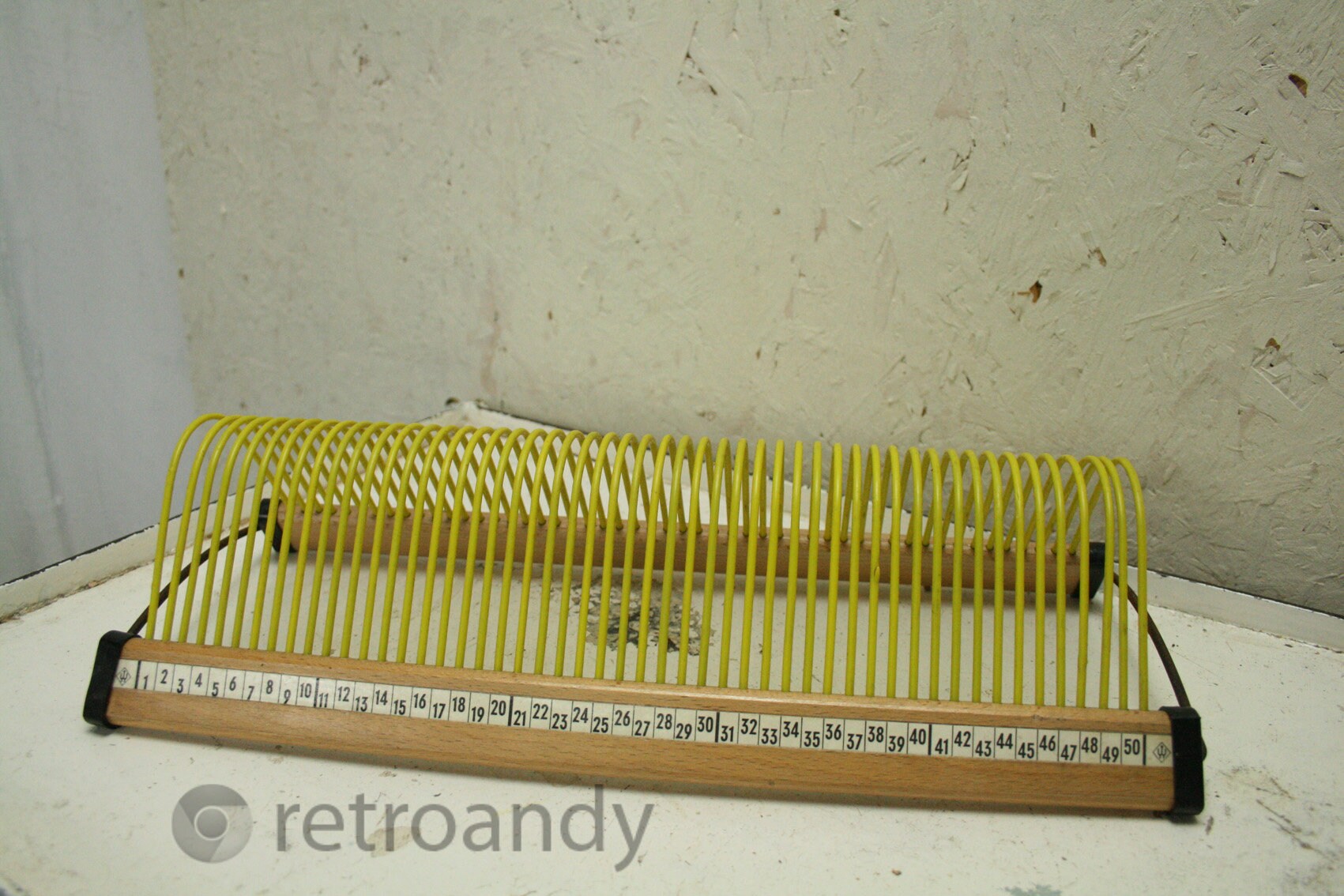 vintage 7 inch record holder by plattofix