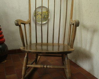 vintage houten schommelstoel