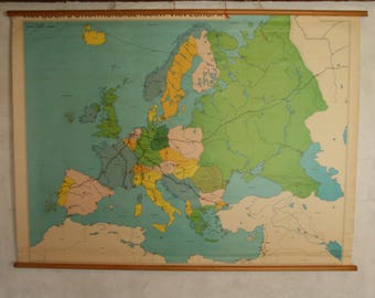 vintage school pull of Europe