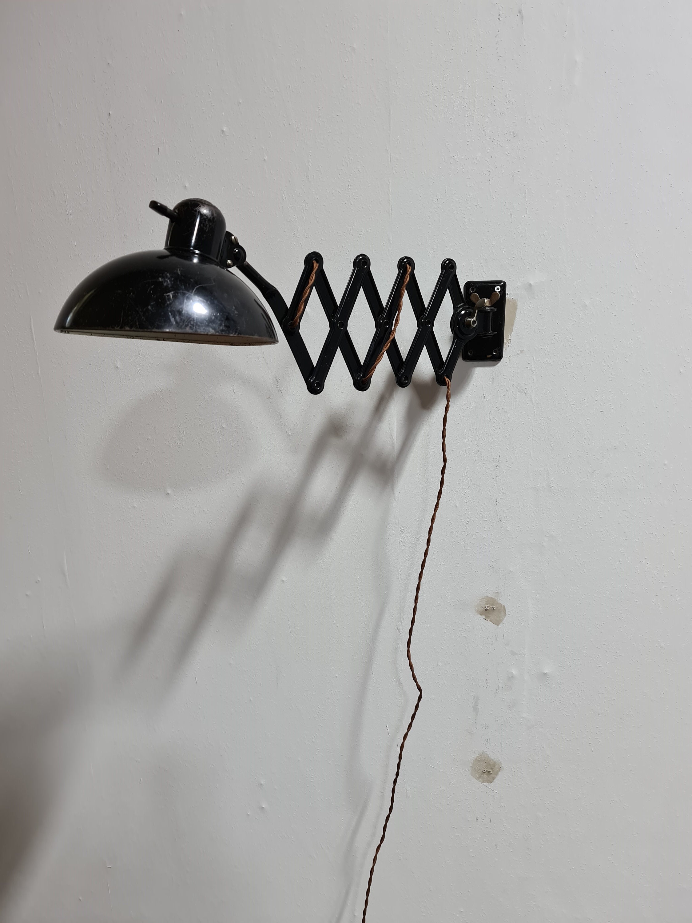 Vintage Bauhaus Scissor lamp by Kaiser Idell 6614