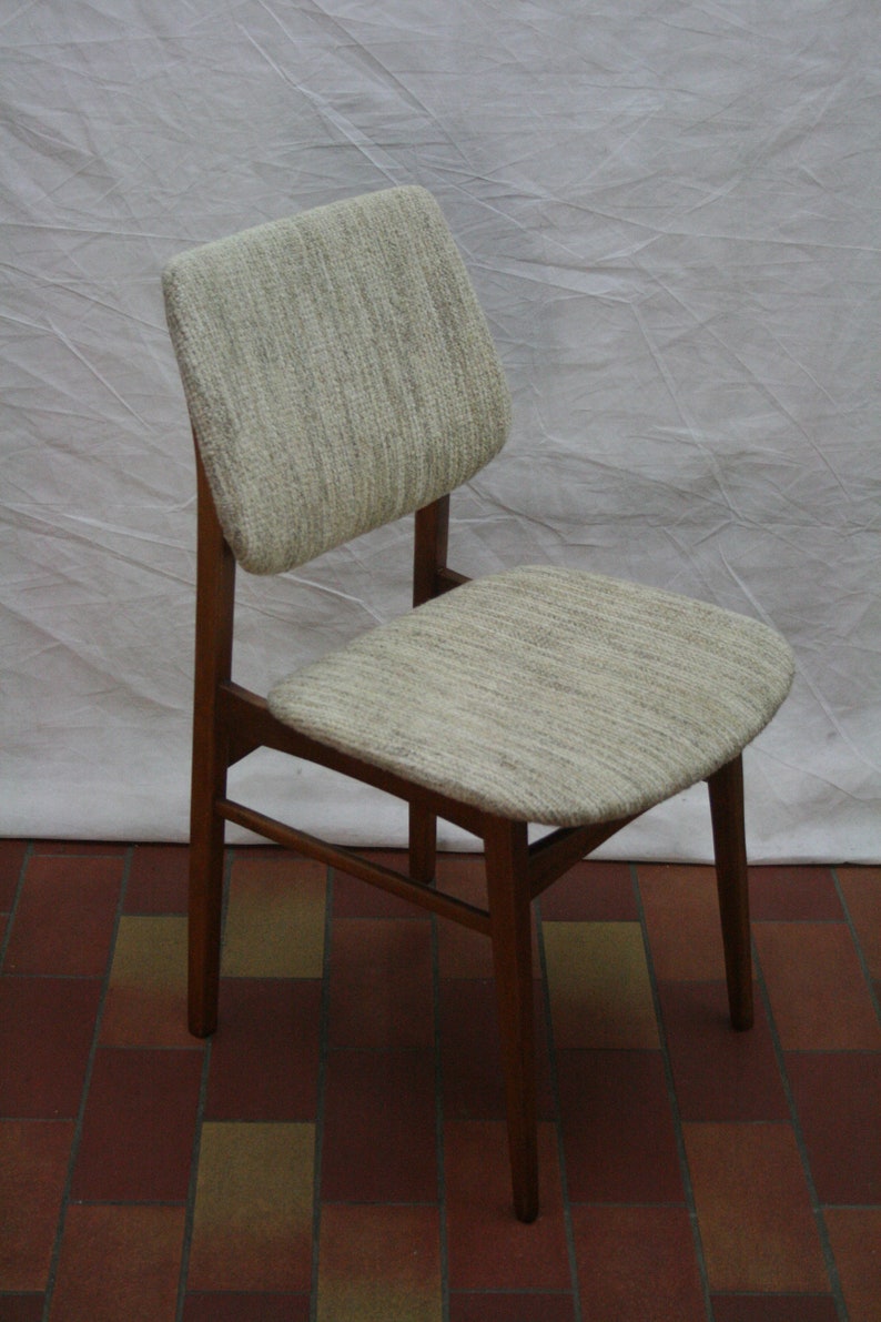 Vintage Kitchen Or Dinning Chairs Dining Chairs Home Living Sultralineid Vintage Kitchen Or Dinning Chairs Dining Chairs Home Living Sultralineid