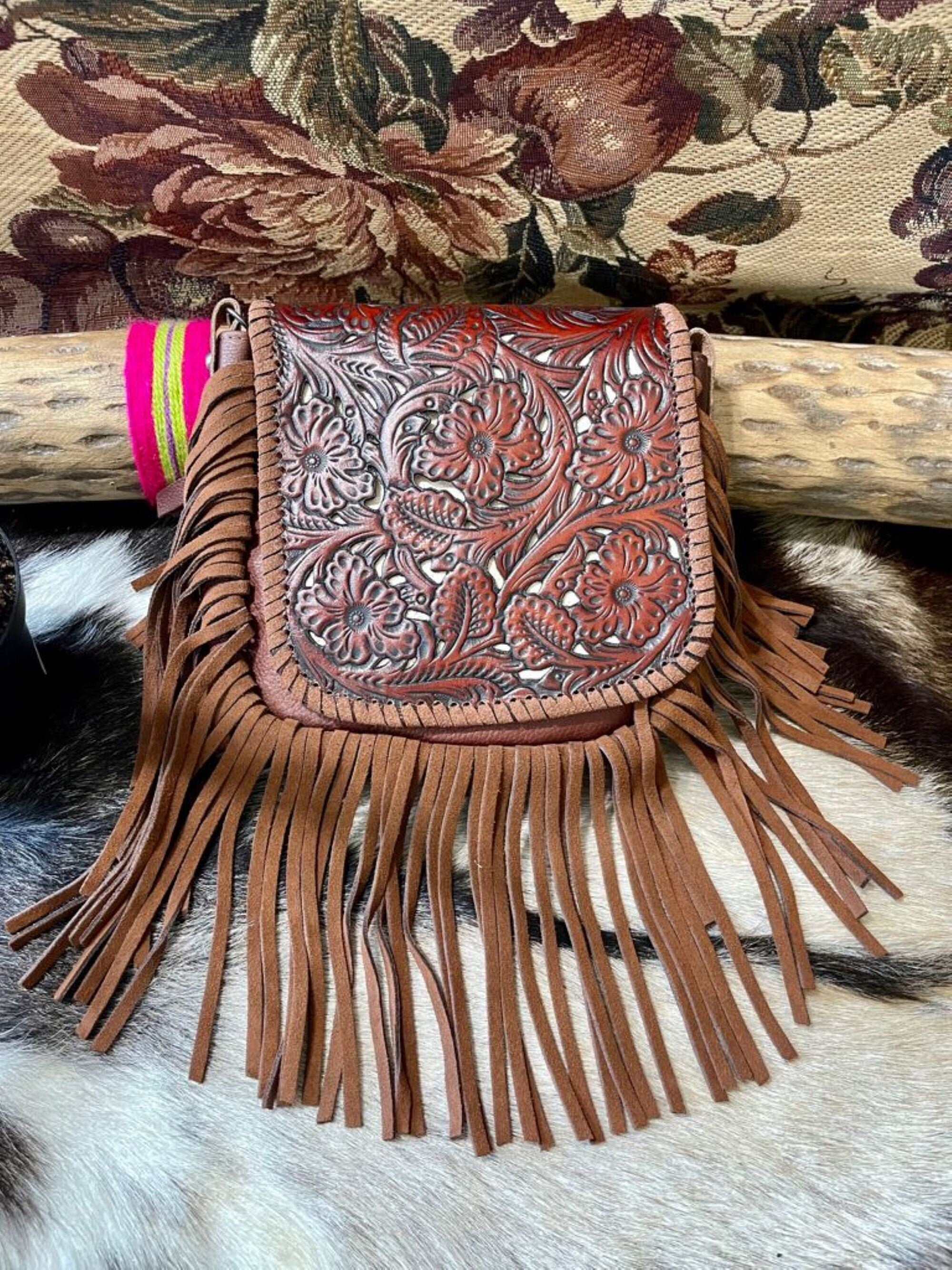 Western Cowgirl Style Cross Body Messenger Bag.