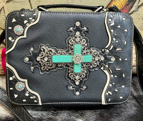 RED BIBLE VERSE RHINESTONE CROSS ZIPPER WALLET COUNTRY WESTERN FASHION WRISTLET RED BIBLE VERSE RHINESTONE CROSS ZIPPER WALLET COUNTRY WESTERN FASHION WRISTLET