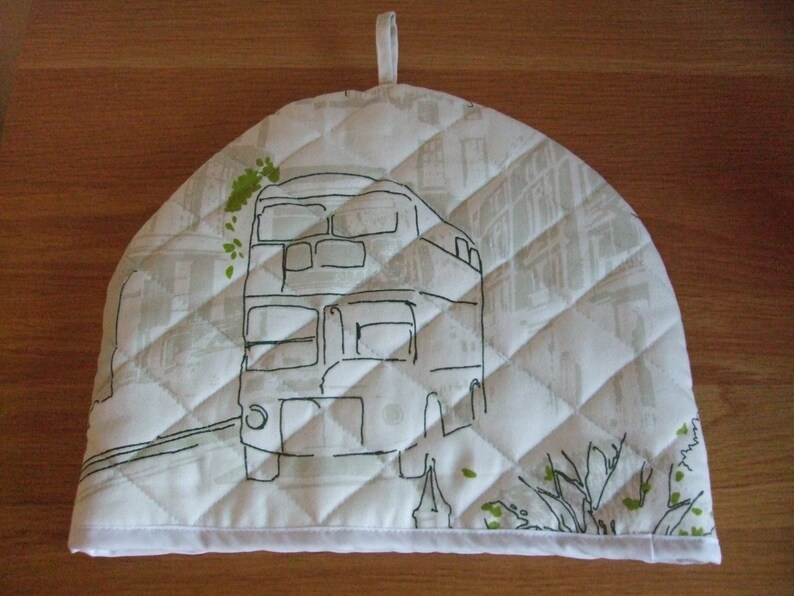 A Stylish Quilted Padded Tea Cosy in London Scenes Design Etsy UK