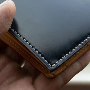 Cartera de cuero azul marino, cartera bifold, Horween Cordovan, cartera de cuero clásica, cartera de tarjeta de crédito, cartera Horween, cartera azul marino para hombre imagen 3