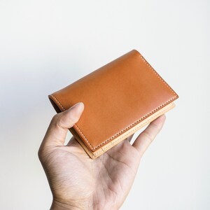 Cartera plegable marrón, cartera plegable de cuero, cartera de cuero para hombre, cartera de cuero genuino, cartera de cuero de Japón, cartera de cuero curtido vegetal